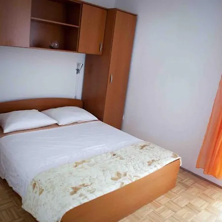 Apartment By The Sea Suhi Potok, Omis - 11574 Jesenice (Split-Dalmatia)